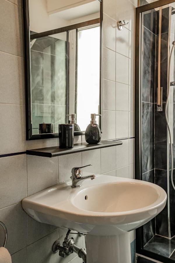 Casa Berardi 15 Apartment Рим Екстериор снимка